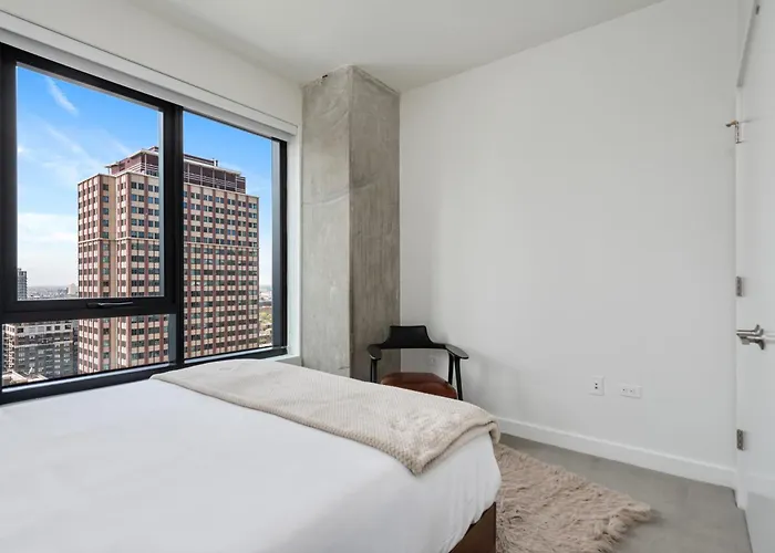 Apartment Aurelien Spacious In The Heart Of Gold Coast *