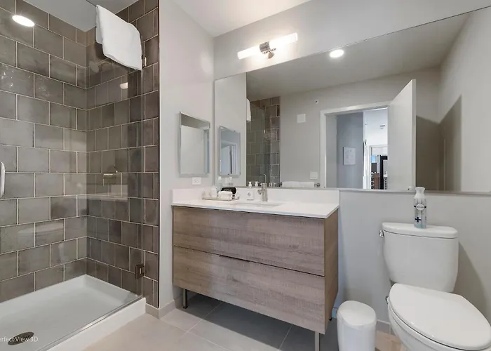 Aurelien Spacious In The Heart Of Gold Coast * Chicago