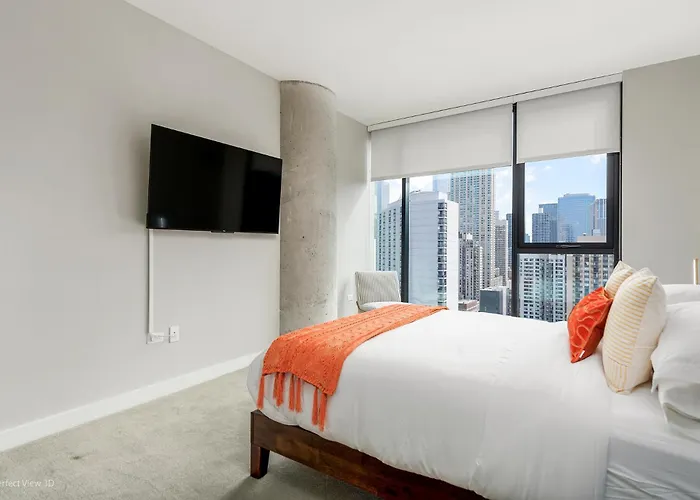 Aurelien Spacious In The Heart Of Gold Coast * Chicago