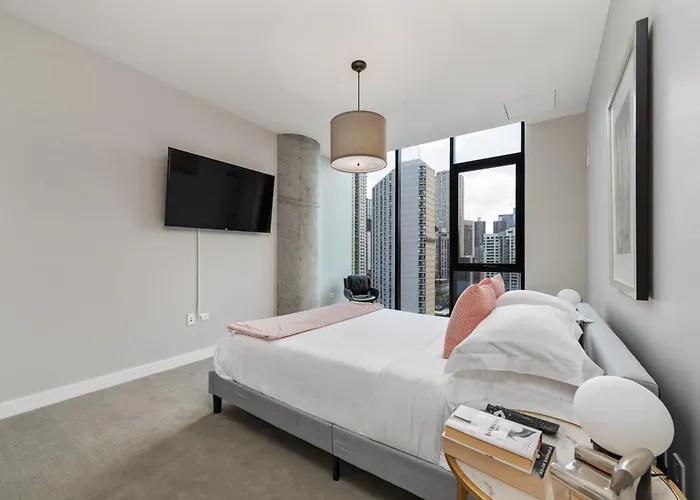 Aurelien Spacious In The Heart Of Gold Coast *