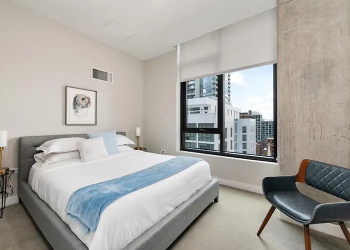 Aurelien Spacious In The Heart Of Gold Coast Chicago