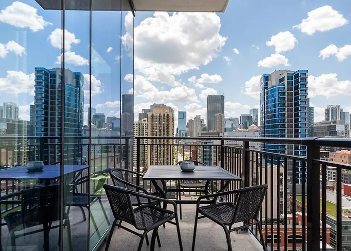 Aurelien Spacious In The Heart Of Gold Coast Chicago