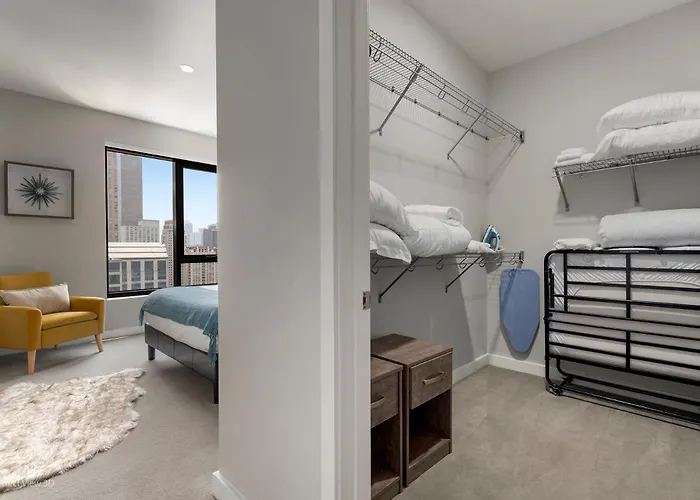 Apartment Aurelien Spacious In The Heart Of Gold Coast *