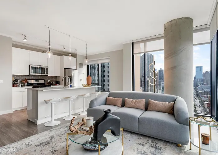 Aurelien Spacious In The Heart Of Gold Coast Apartment Chicago