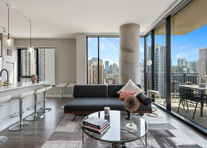 Aurelien Spacious In The Heart Of Gold Coast * Chicago